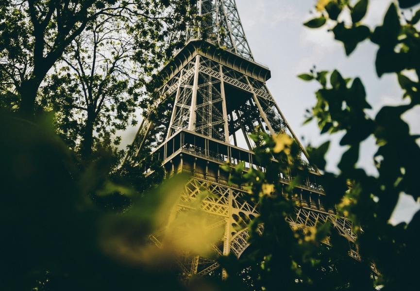Ville : peut-on (sur)vivre dans un appartement low tech dans Paris et sa banlieue ?