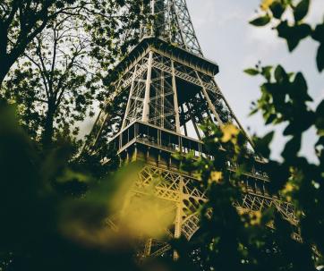 Ville : peut-on (sur)vivre dans un appartement low tech dans Paris et sa banlieue ?
